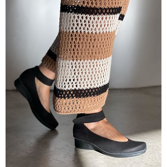 Loints of Holland Black Leather Urban Sydney Ballerina Wedge Flats Size 38/8 - Picture 1 of 10